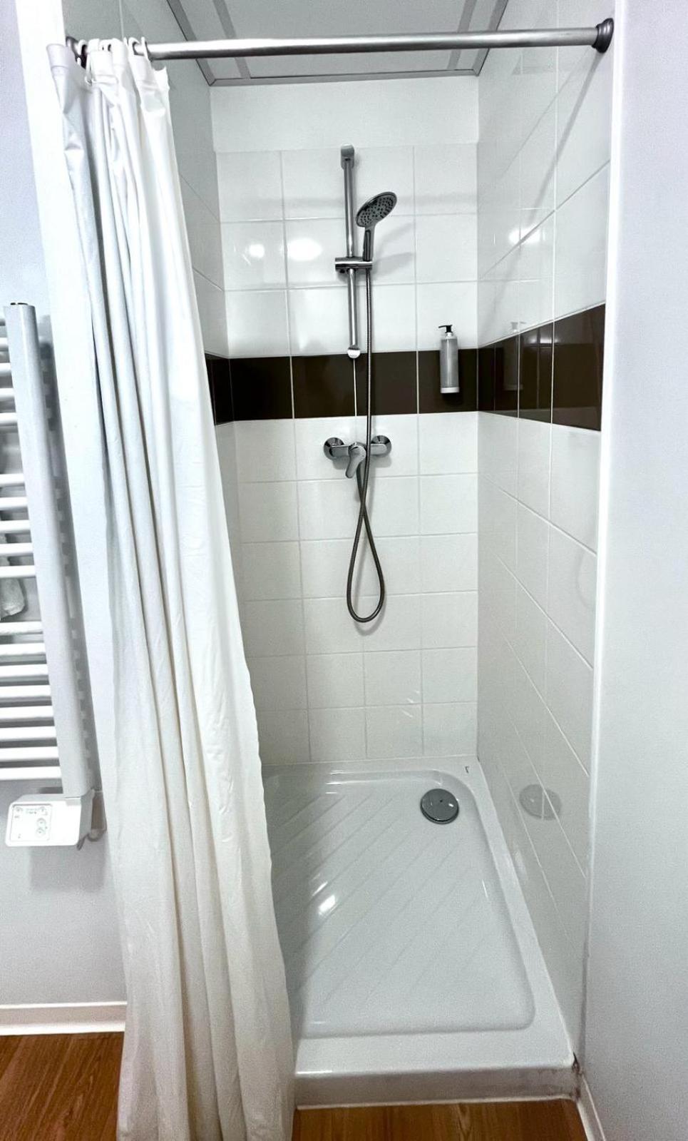Residence Hoteliere Le Prado ลีบอร์น ภายนอก รูปภาพ